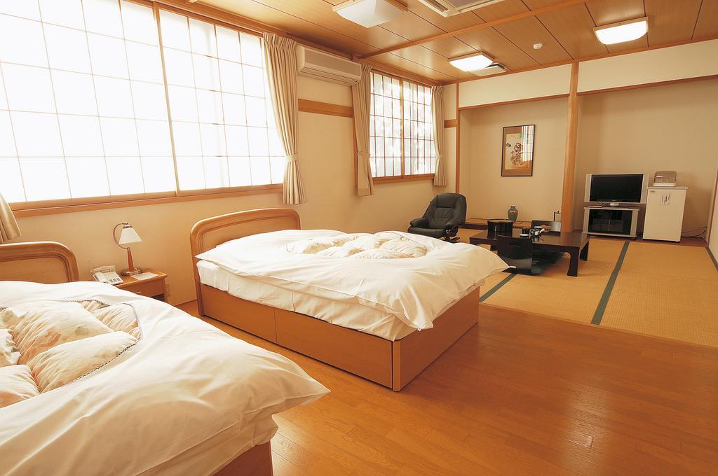 Watarase Onsen Hotel Yamayuri Hongu Zewnętrze zdjęcie